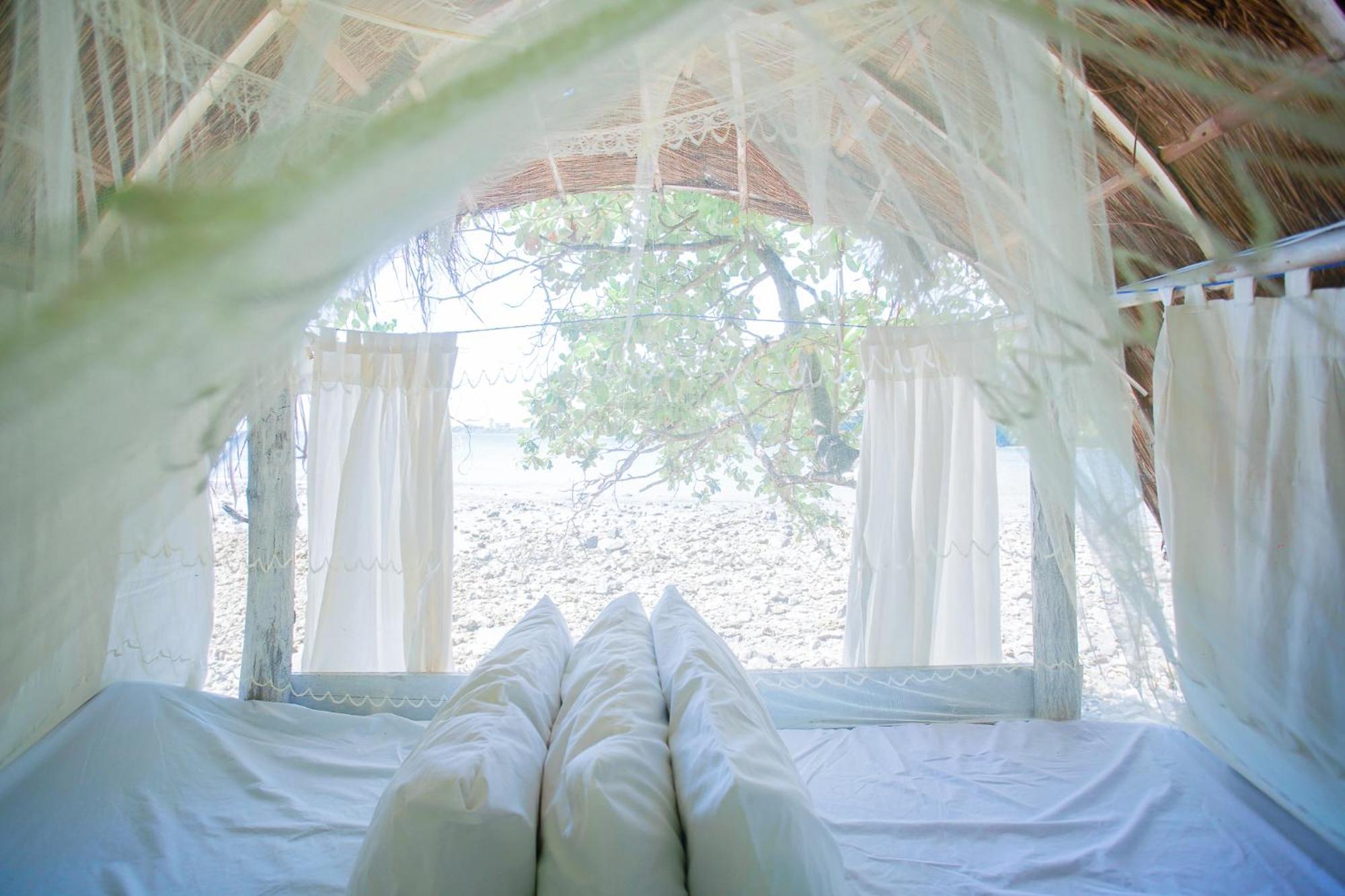 Playa La Caleta Bataan Hotel Morong  Kültér fotó